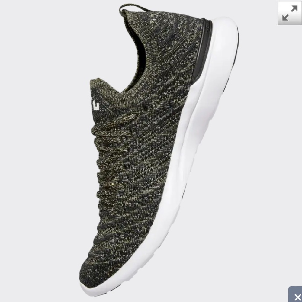 APL Techloom Wave Metallic Sneakers, like new - Picture 9 of 10